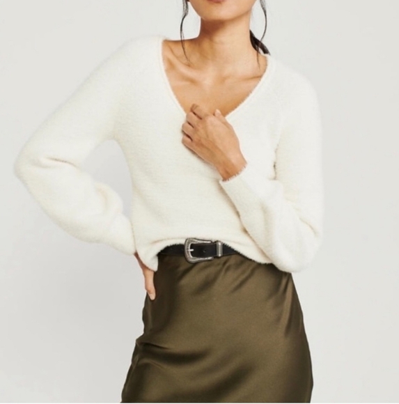 Abercrombie & Fitch Soft AF Sweater Ivory Size M - Picture 10 of 11